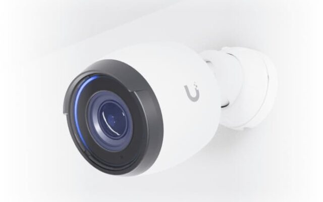 Bullet camera